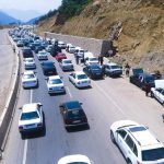 ترافیک سنگین در محورهای تهران-شمال/ محدودیت ترافیکی در هراز و کندوان